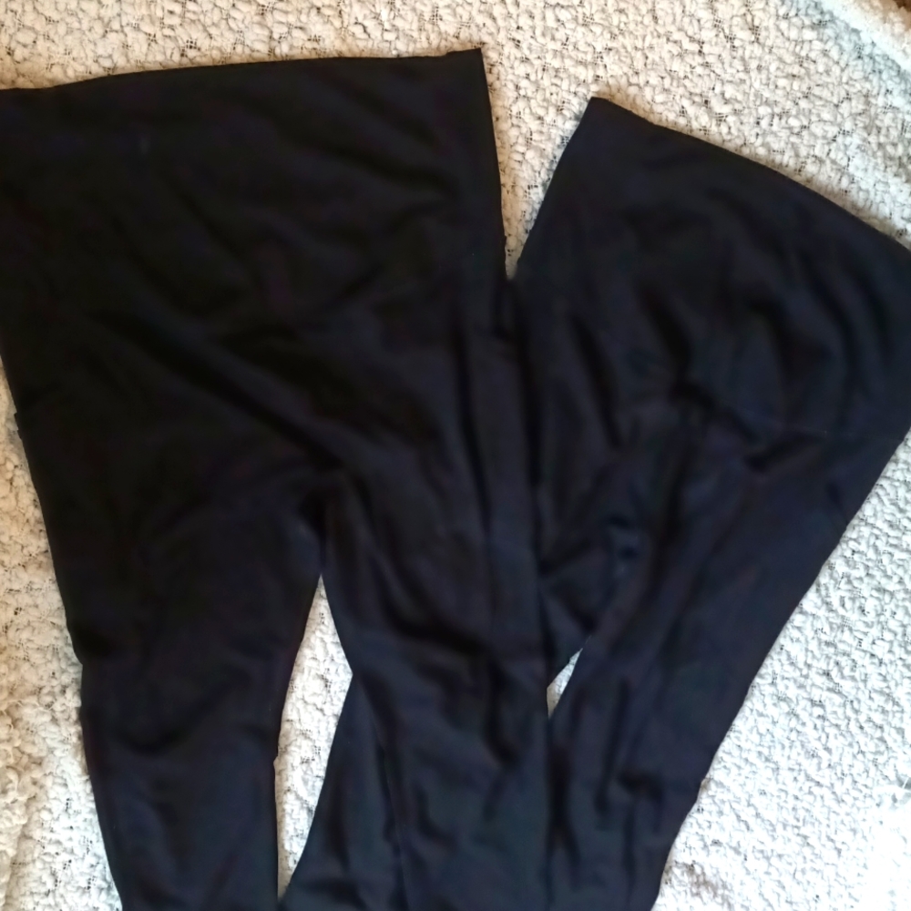 2 pairs XXL Fabletics black maternity leggings